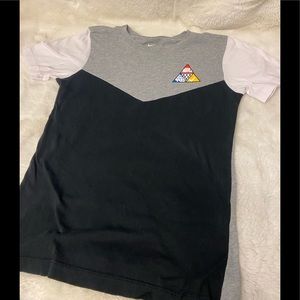 * The Nike tee boys short sleeve shirt triangle logo patch Medium